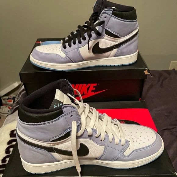 Jordan 1 Retro High OG University Blue - Picture 2 of 6
